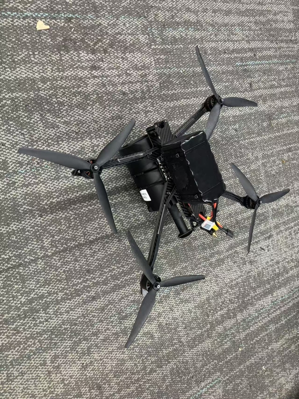 Εμπιστευτικό υλικό κάλυψης Jacket FPV Quadcopter Drone 25km/roll Εσωτερική προς εξωτερική καλωδίωση FC Connector Type για υψηλή αντοχή στη σύσφιξη