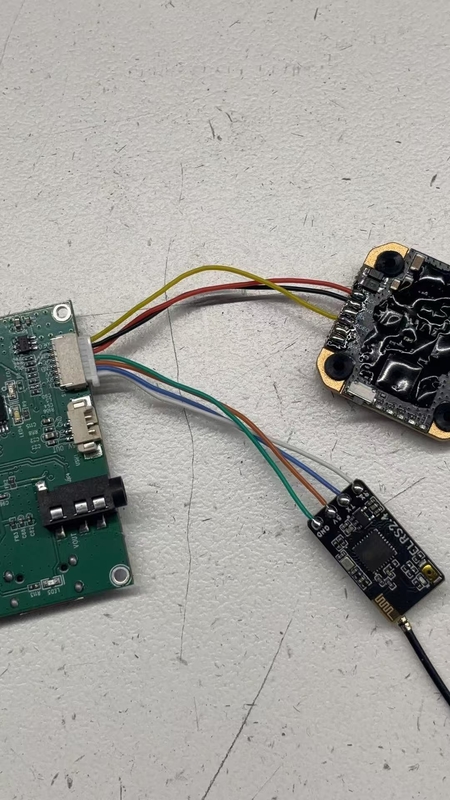 Επαγγελματικό FPV Fiber Quadcopter Drone έτοιμο να πετάξει 30km/rool Υψηλό ελαφρύ βάρος - Υψηλή αντοχή σε τέντωμα - Εσωτερική σε εξωτερική καλωδίωση