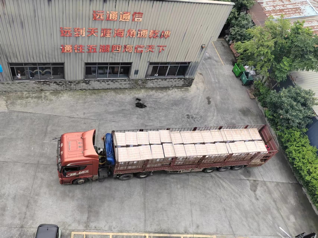 Εισαγωγή οπτικού καλωδίου σε σχήμα πεταλούδας